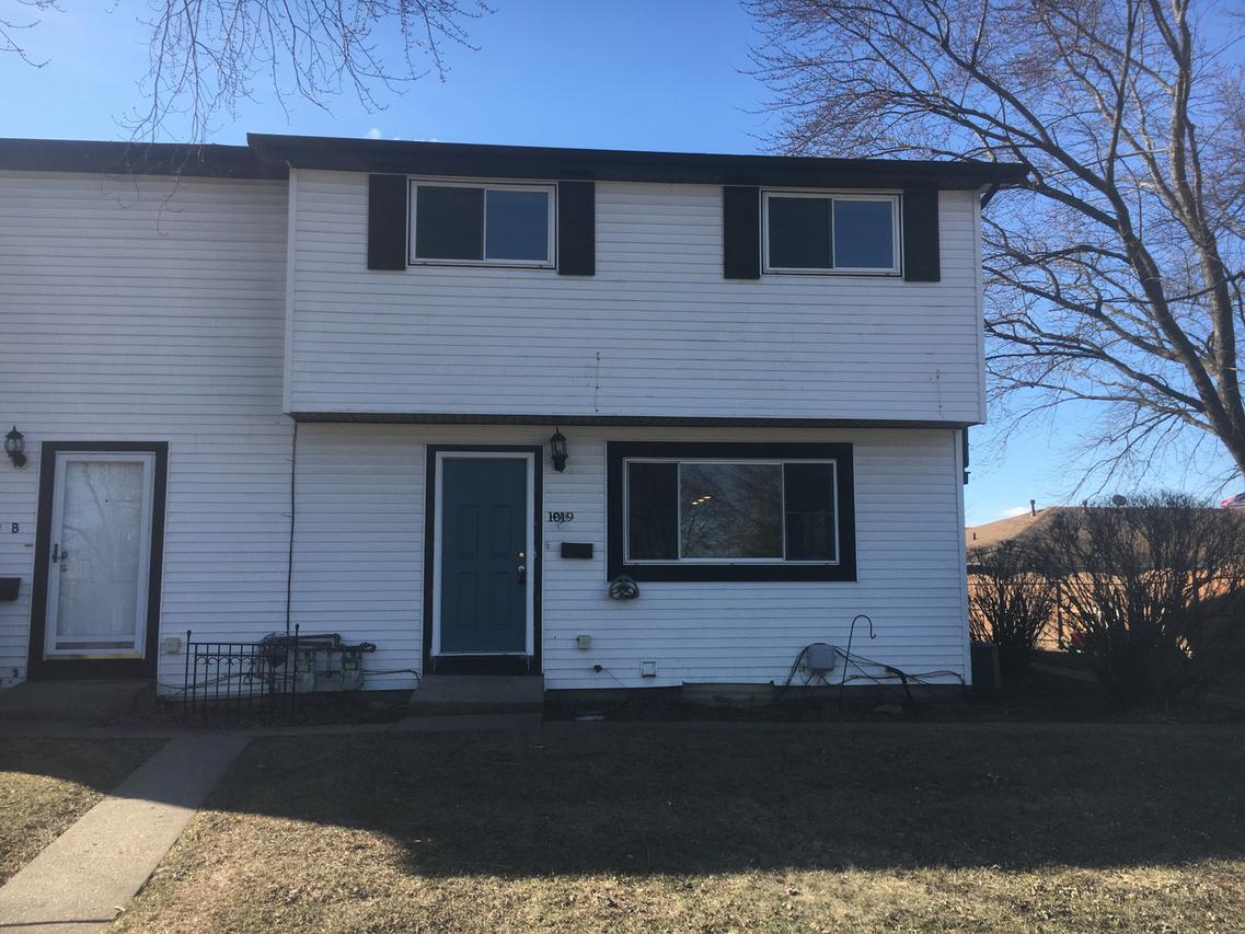 1019 Gael Dr. #C, Joliet, IL 60435