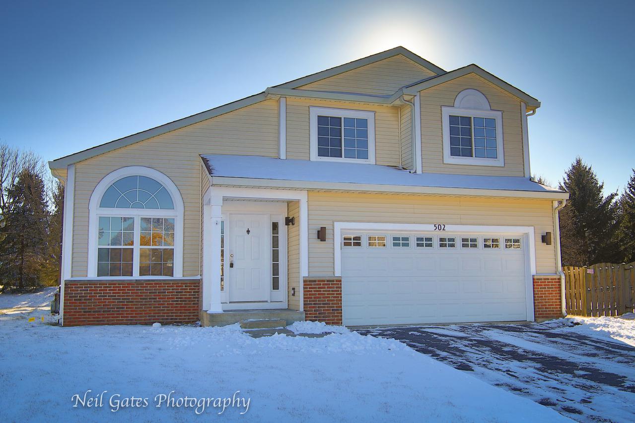 502 Foxborough Tr., Bolingbrook, IL 60440