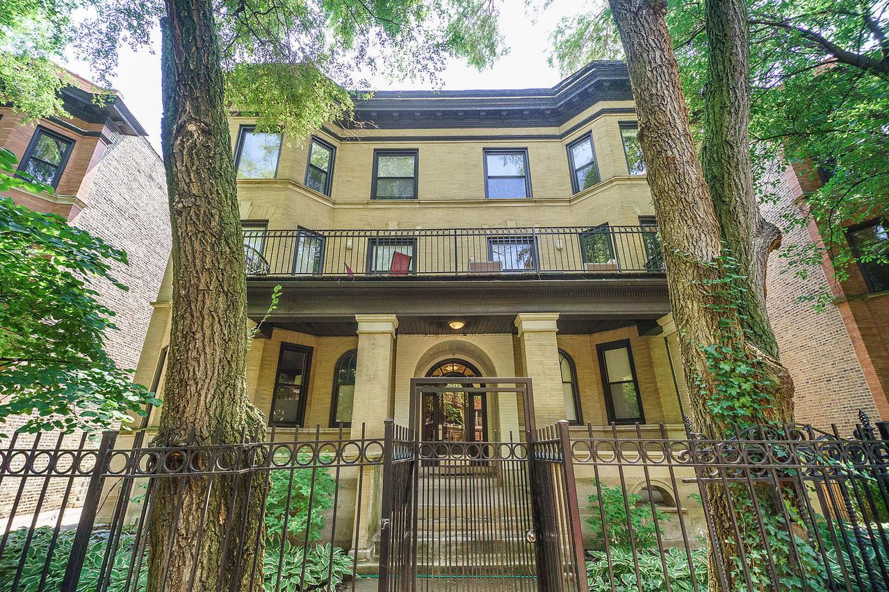 929 W Gordon Ter. #3, Chicago, IL 60613