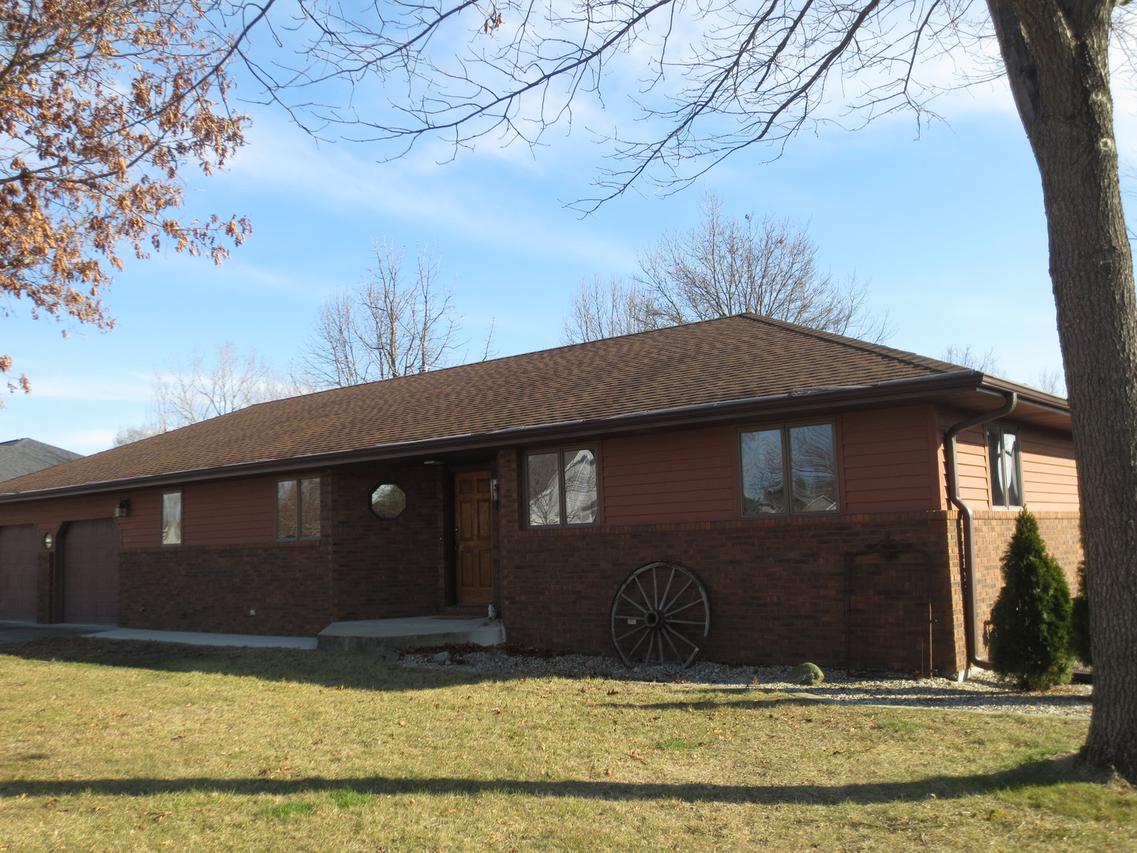 77 Glenbrook Ln., Fisher, IL 61843