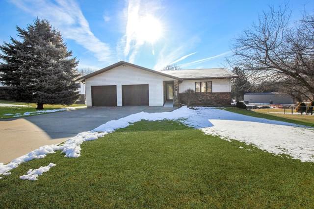 2049 Eagle Dr., Freeport, IL 61032