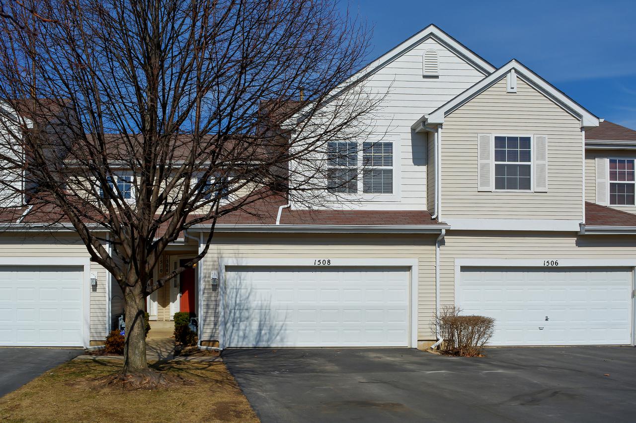 1508 Meadowsedge Ln., Carpentersville, IL 60110