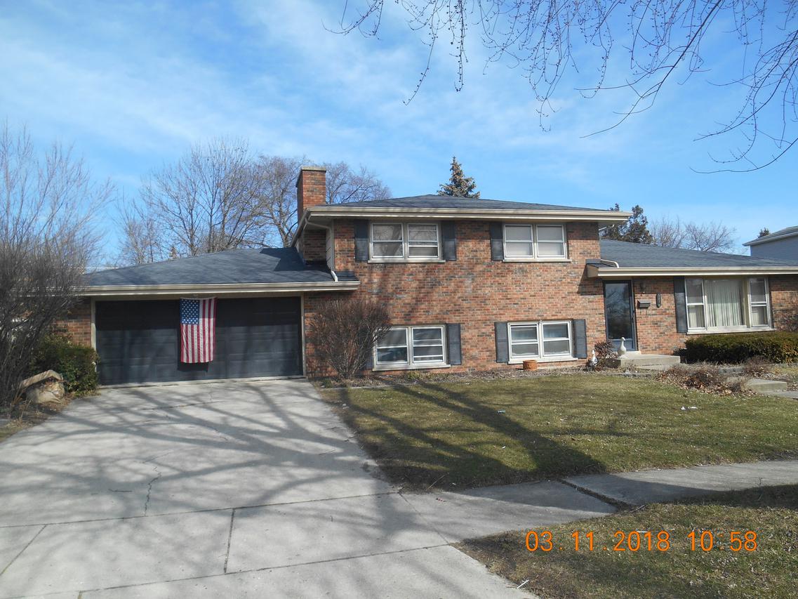 927 Otis Ave., Rockdale, IL 60436