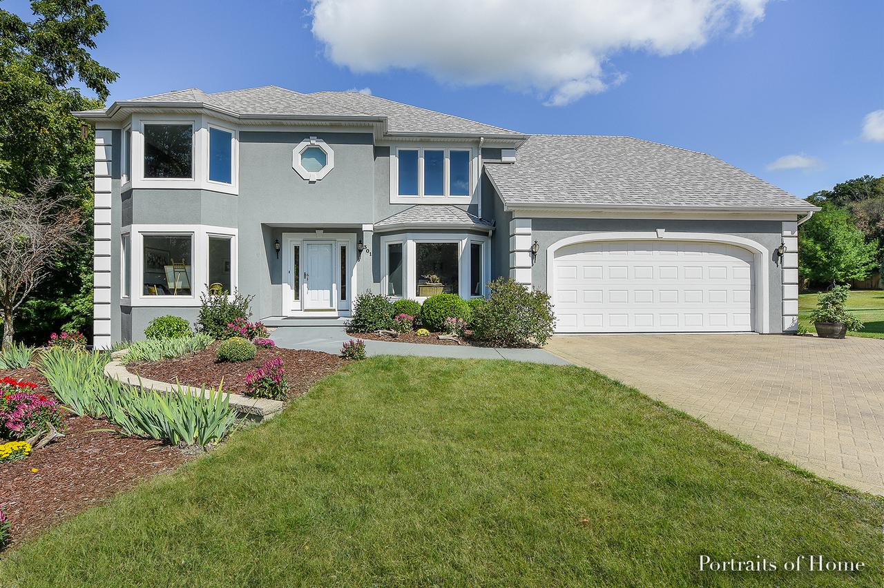 301 Candleberry Ct., Yorkville, IL 60560