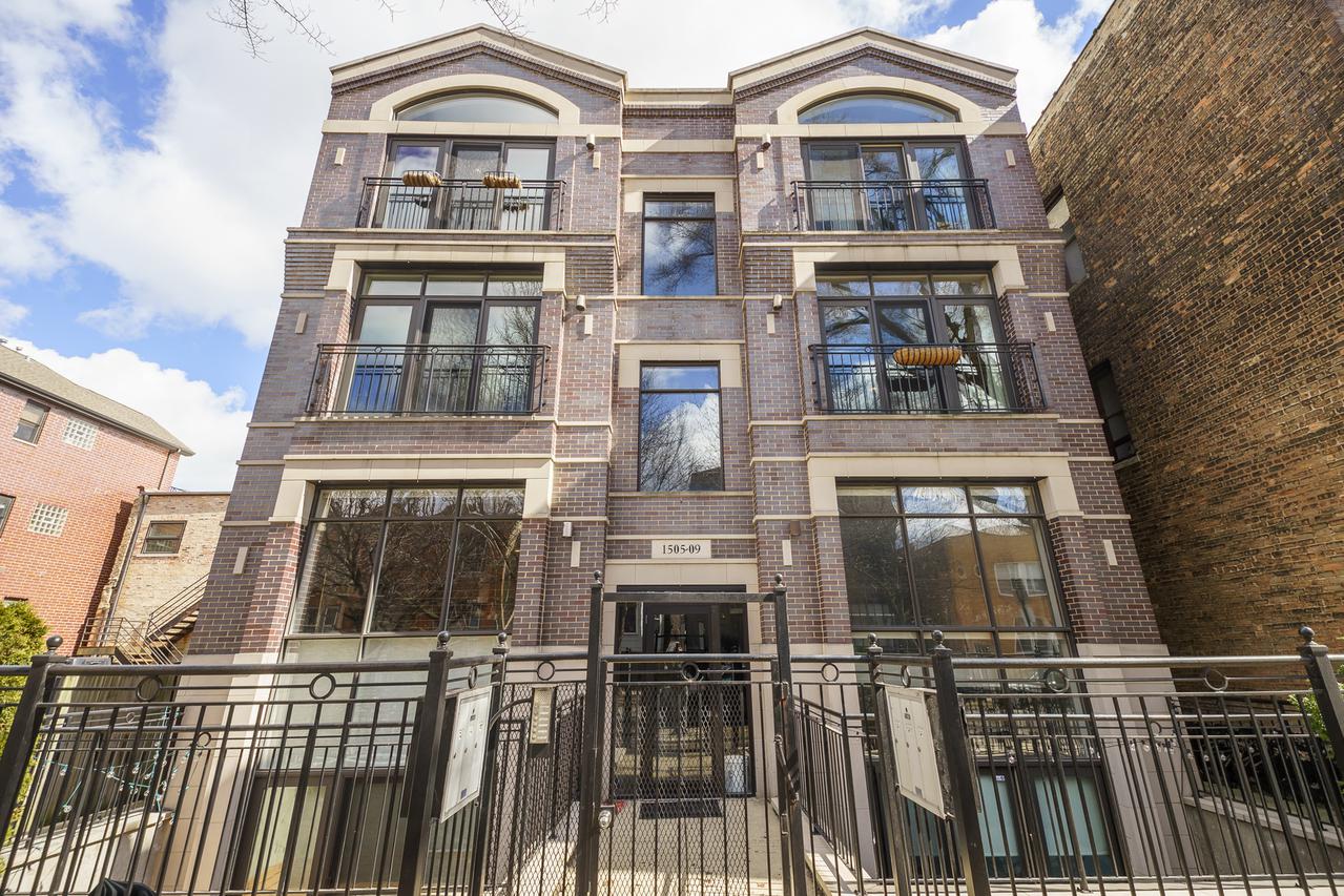 1505 N Artesian Ave. #2, Chicago, IL 60622