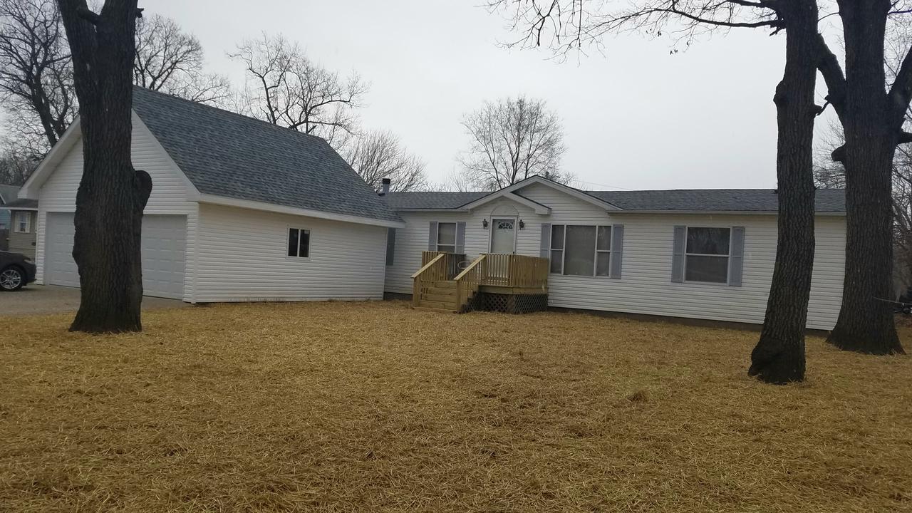 745 E Mesa Ct., Godley, IL 60407