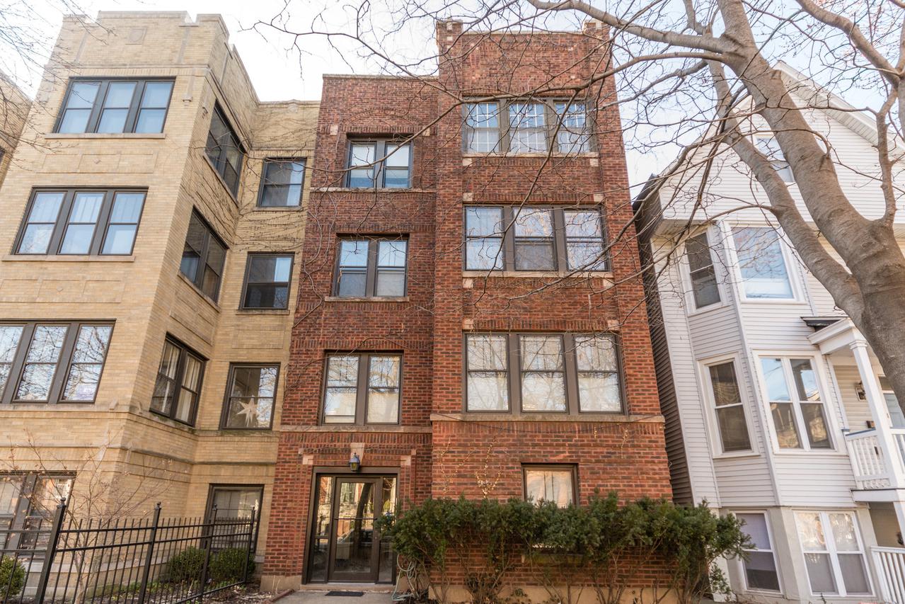 3540 N Bosworth St., Chicago, IL 60657