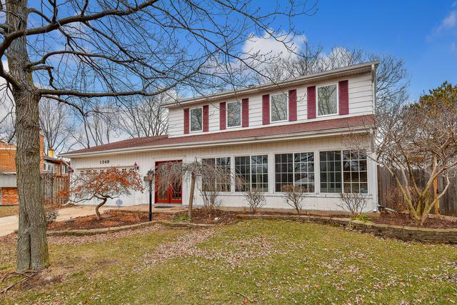 1349 Salford Ct., Wheaton, IL 60189