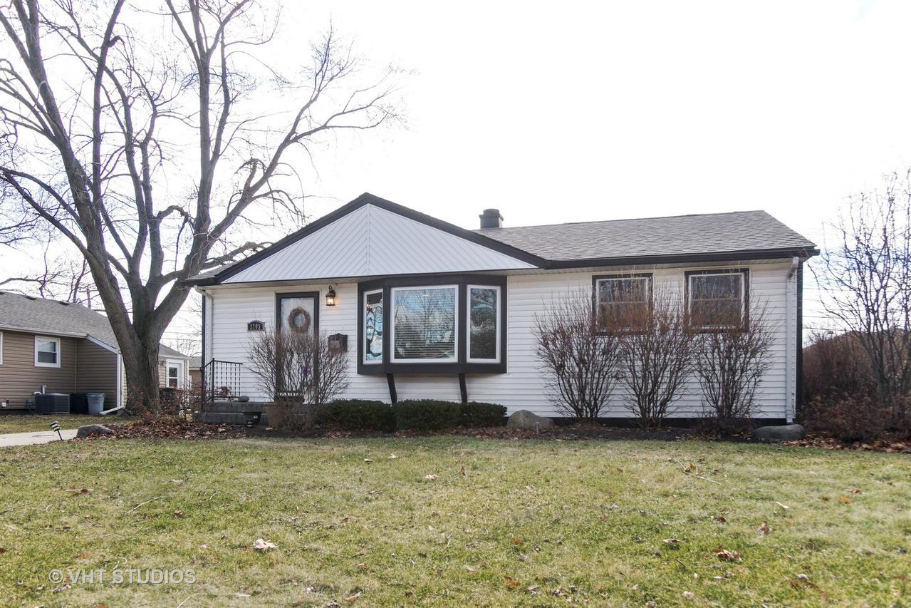2703 Grouse Ln., Rolling Meadows, IL 60008