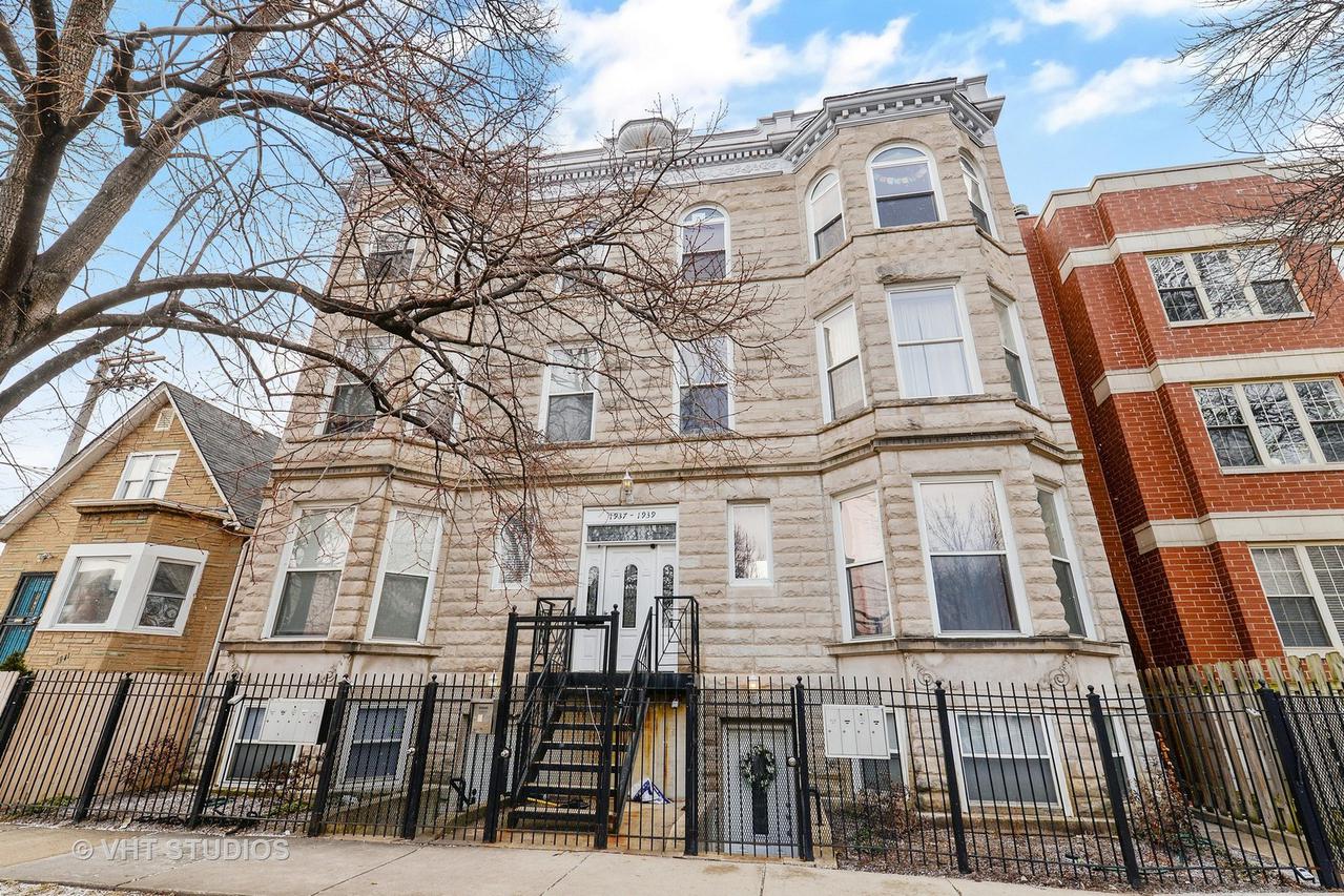 1939 N Sawyer Ave. #1N, Chicago, IL 60647