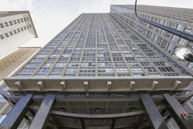 655 W Irving Park Rd. #1706, Chicago, IL 60613