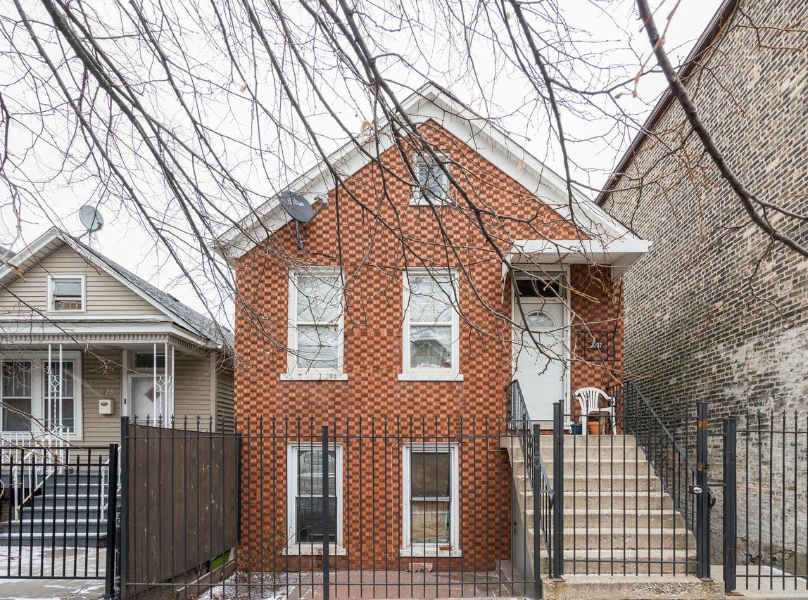 3237 S Aberdeen St., Chicago, IL 60608