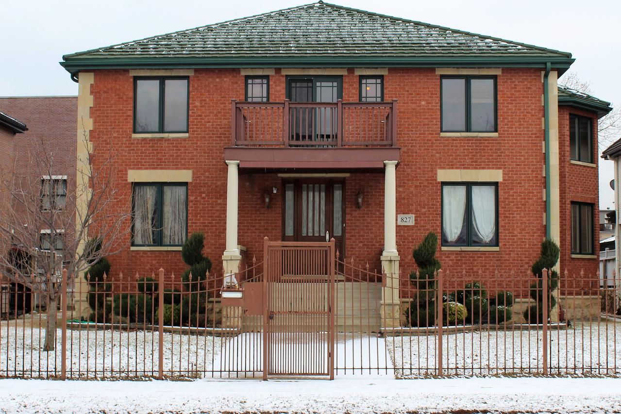 827 E Oakwood Blvd., Chicago, IL 60653