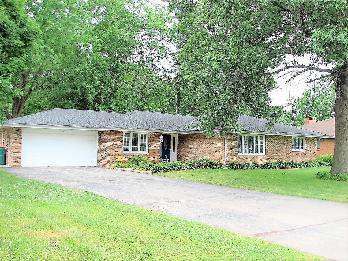 384 N Irving St., Coal City, IL 60416