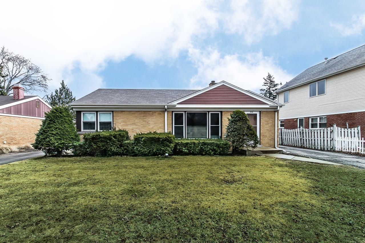 1513 Cindy Ln., Des Plaines, IL 60018