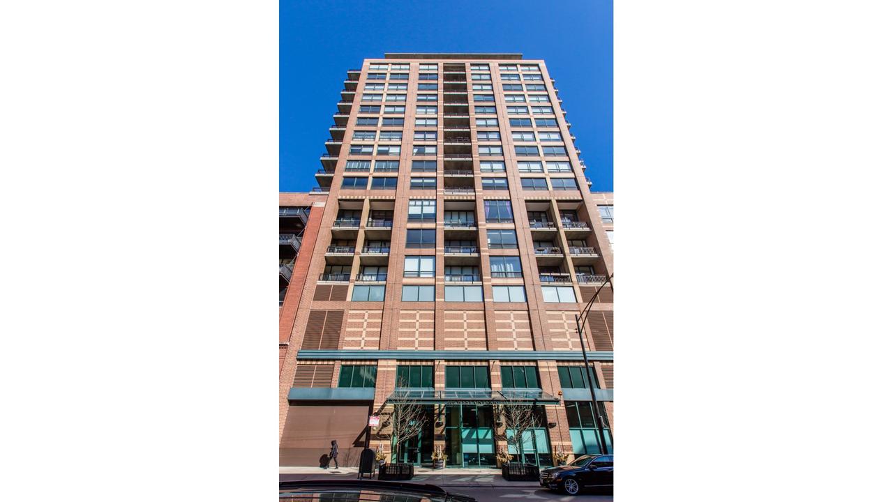 400 W Ontario St. #1504, Chicago, IL 60654