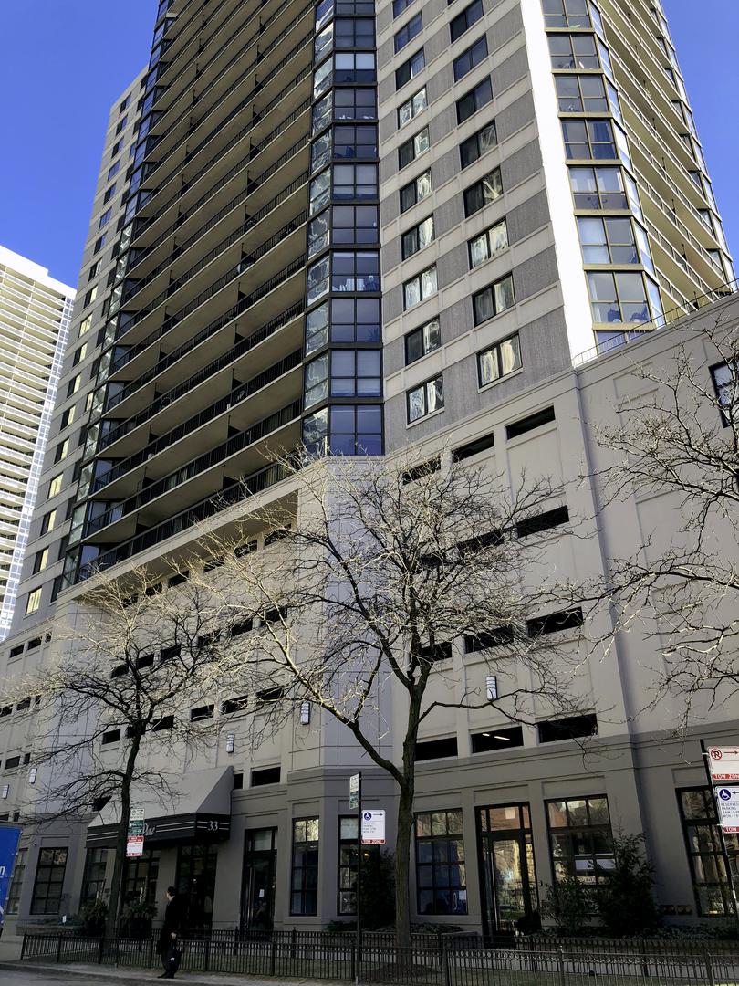 33 W Delaware Pl. #9F, Chicago, IL 60610