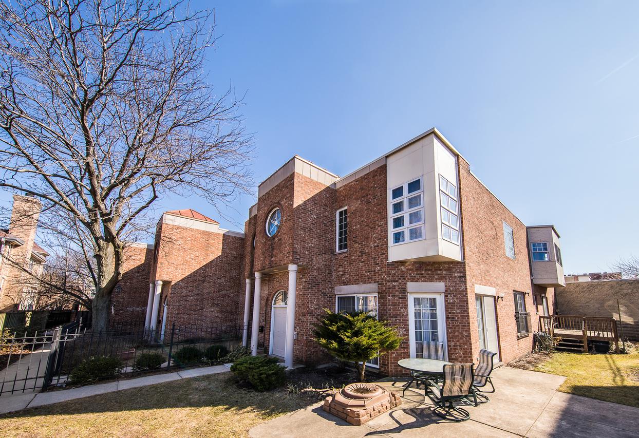 [Address Hidden by Seller], Chicago, IL 60615