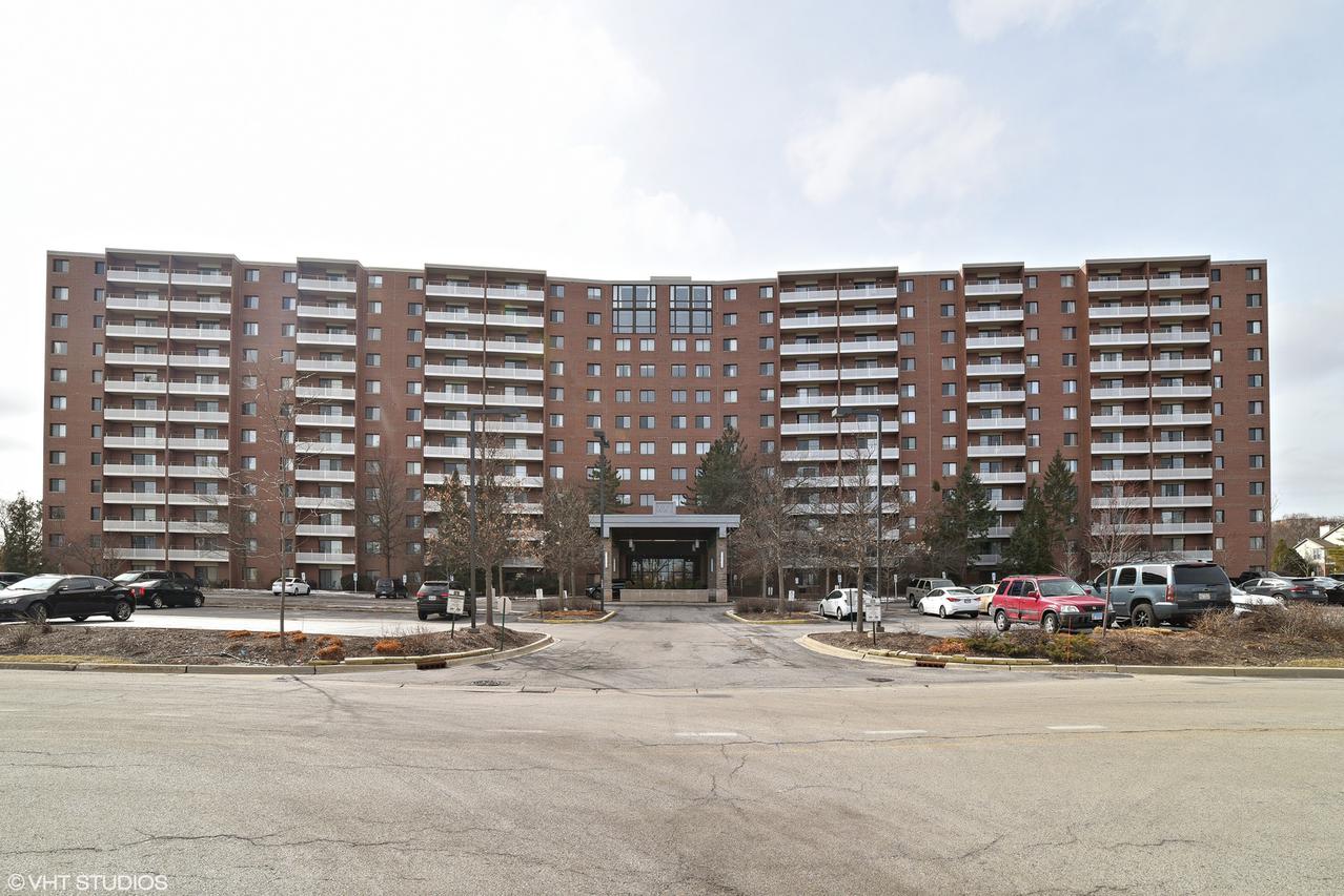 21 Kristin Dr. #309, Schaumburg, IL 60195
