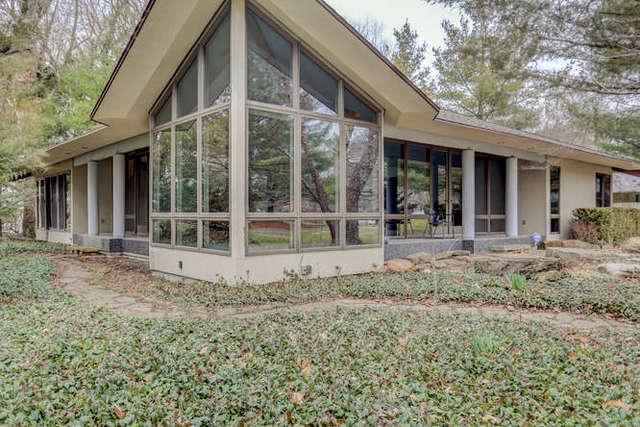 704 Fairway Dr., Champaign, IL 61820