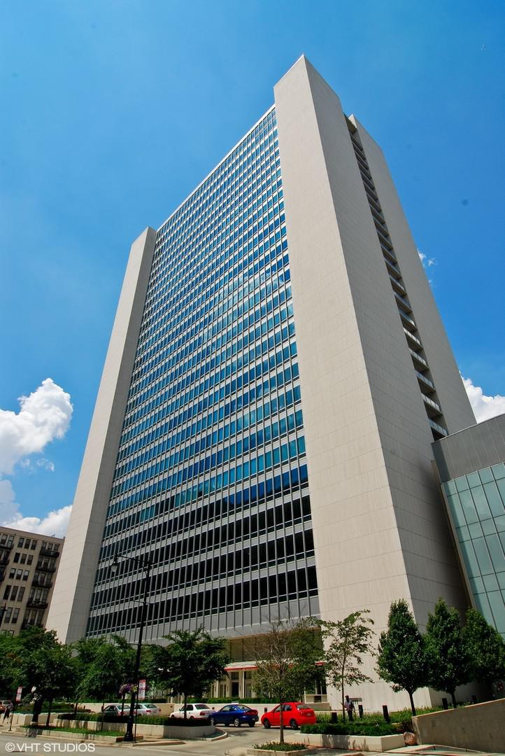 500 W Superior St. #1401, Chicago, IL 60654