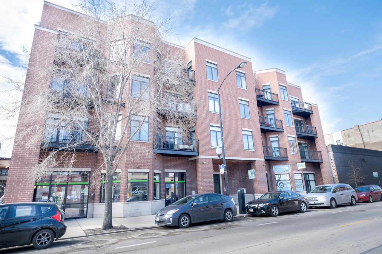 1890 N Milwaukee Ave. #4C, Chicago, IL 60647