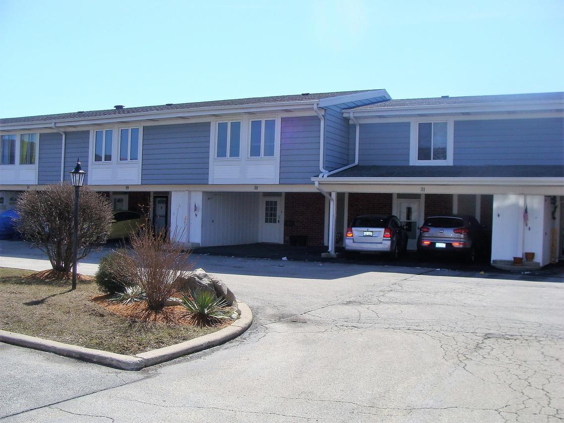 30 Cour Deauville Ave., Palos Hills, IL 60465