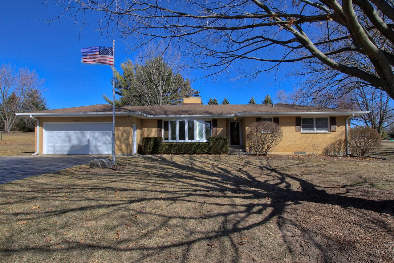 3010 Scott Ave., Mchenry, IL 60050