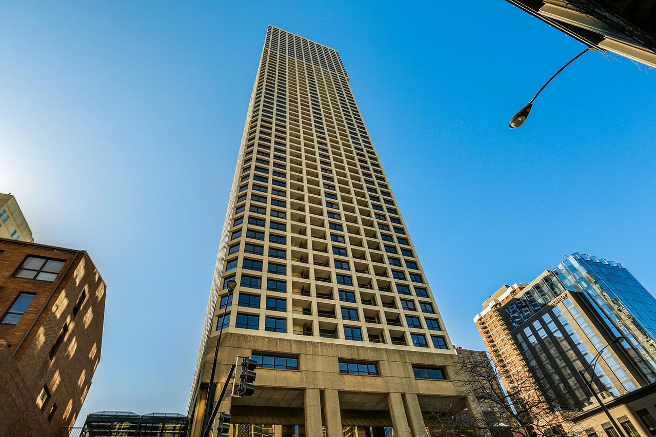 1030 N State St. #48JK, Chicago, IL 60610