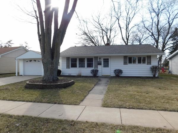 1219 Westview Dr., Rochelle, IL 61068