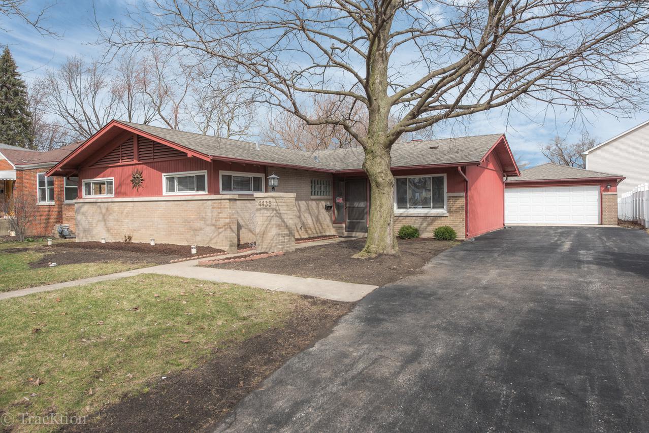 4435 Florence Ave., Downers Grove, IL 60515