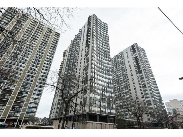 5701 N Sheridan Rd. #16D, Chicago, IL 60660