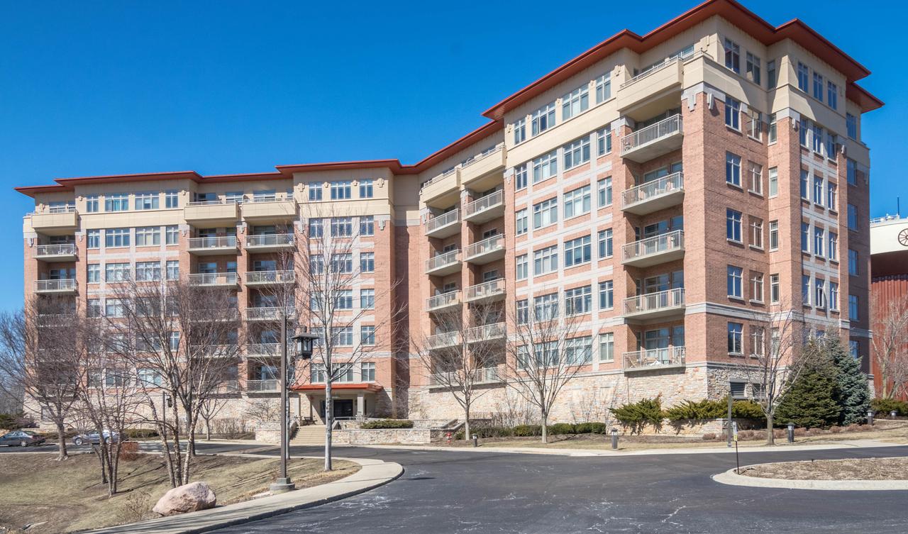45 Prairie Park Dr. #310, Wheeling, IL 60090
