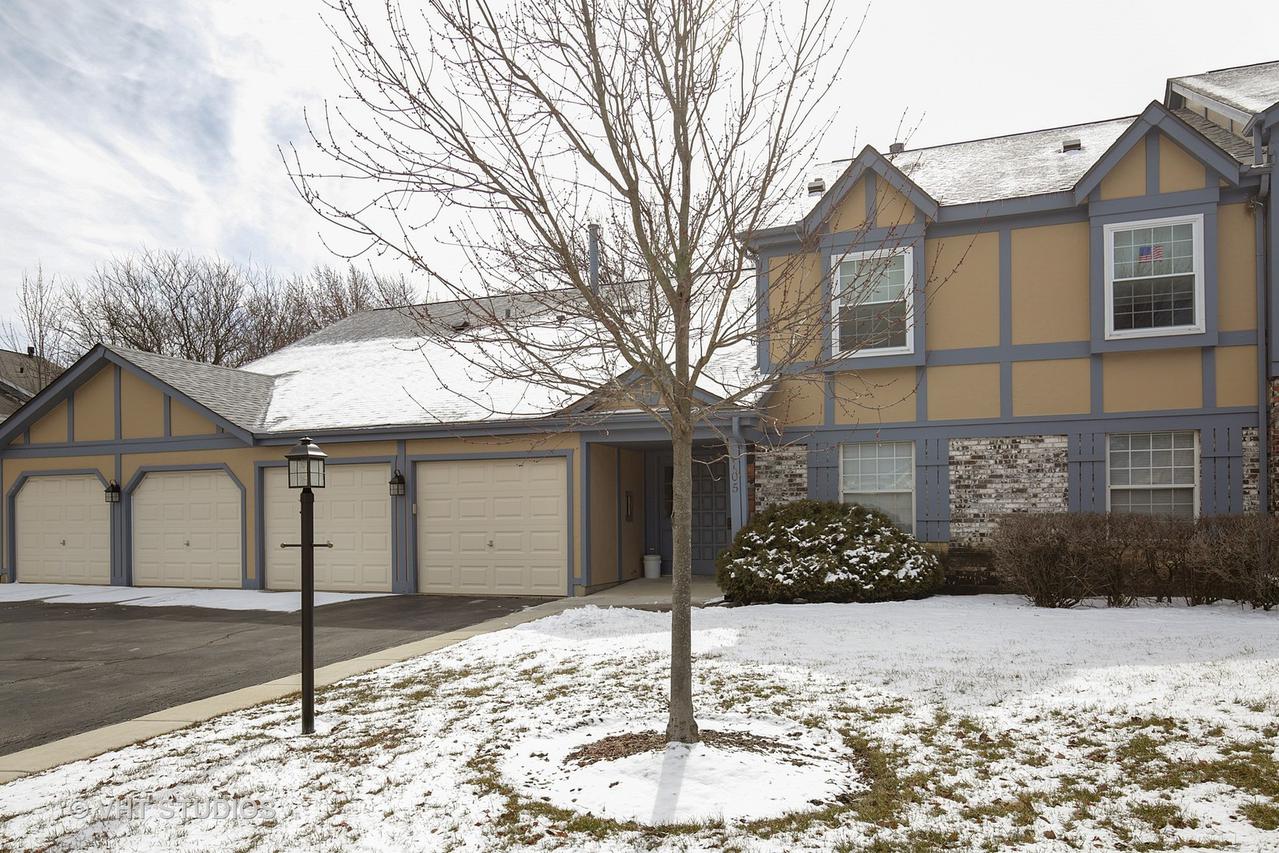 105 Superior Ct. #O1, Schaumburg, IL 60193