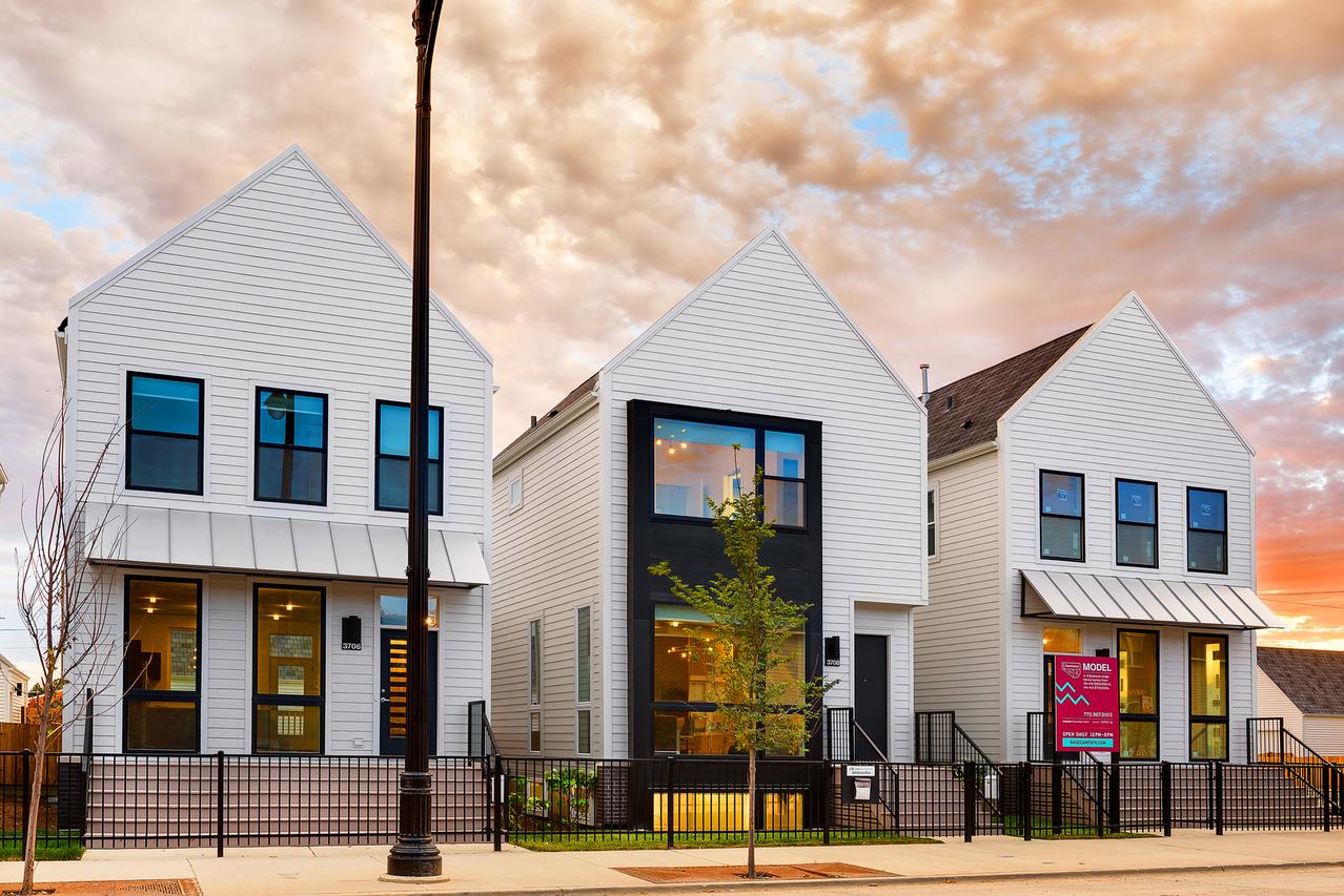 4423 W Waveland Ave., Chicago, IL 60641