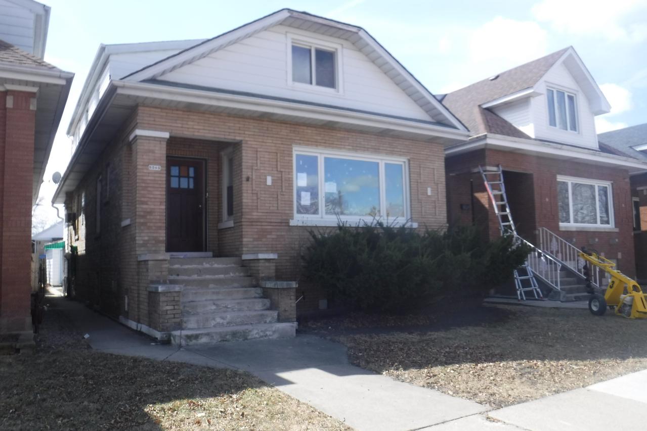 5505 W Roscoe St., Chicago, IL 60641