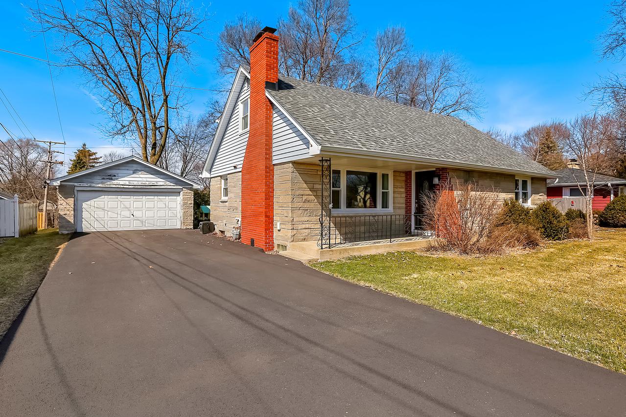 1137 S Lincoln Ave., Montgomery, IL 60538