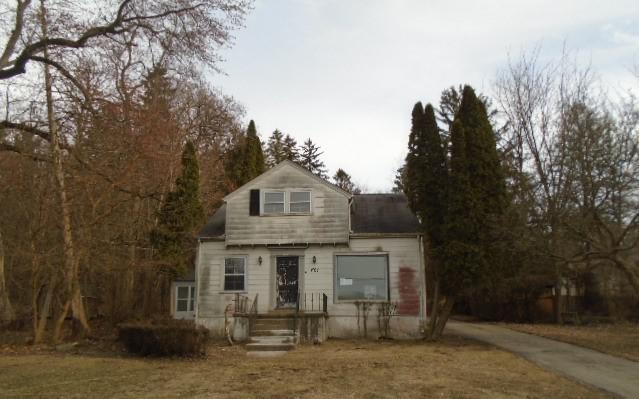 1707 N River Rd., Algonquin, IL 60102