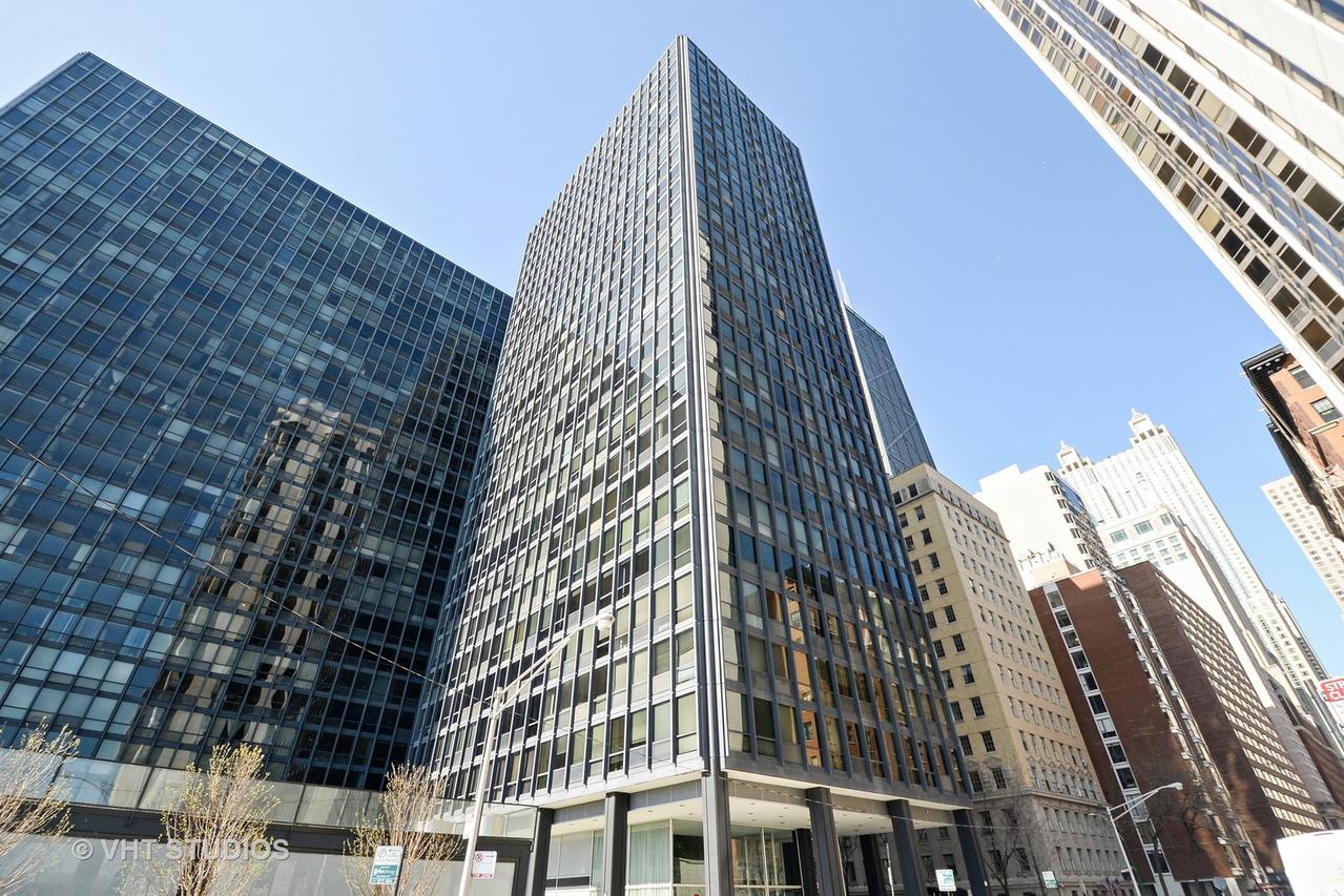 910 N Lake Shore Dr. #819, Chicago, IL 60611