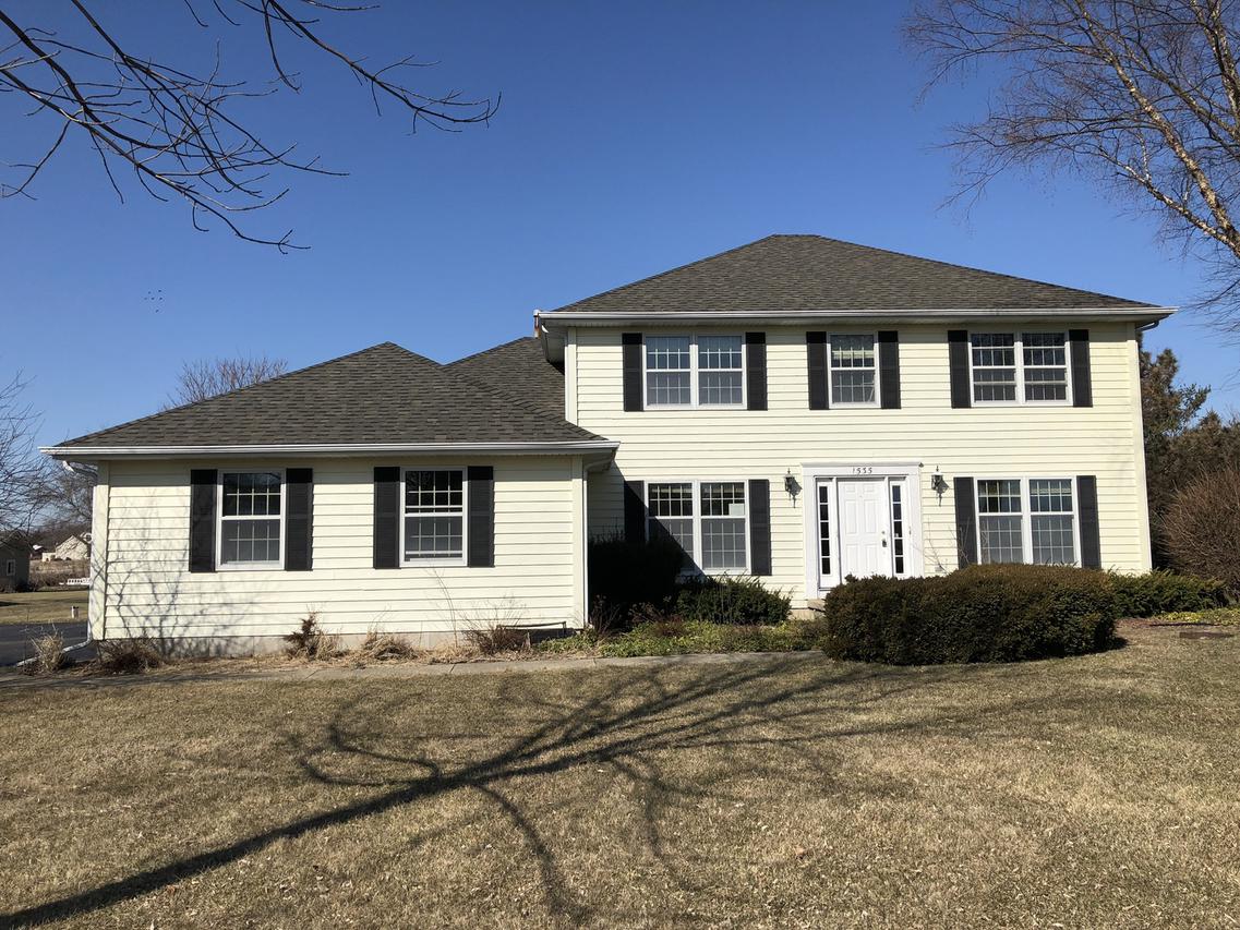1535 Sunflower Dr., Sycamore, IL 60178