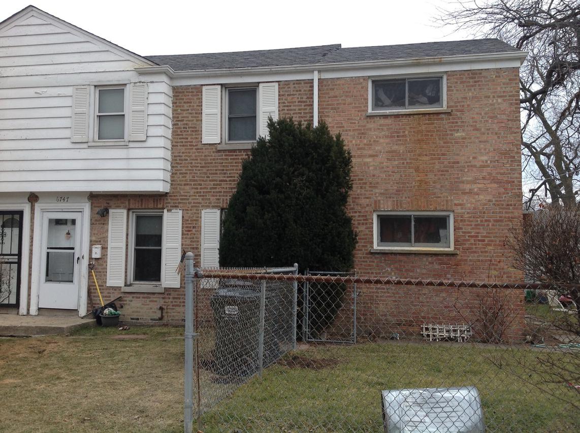 6747 N Hamlin Ave., Lincolnwood, IL 60712