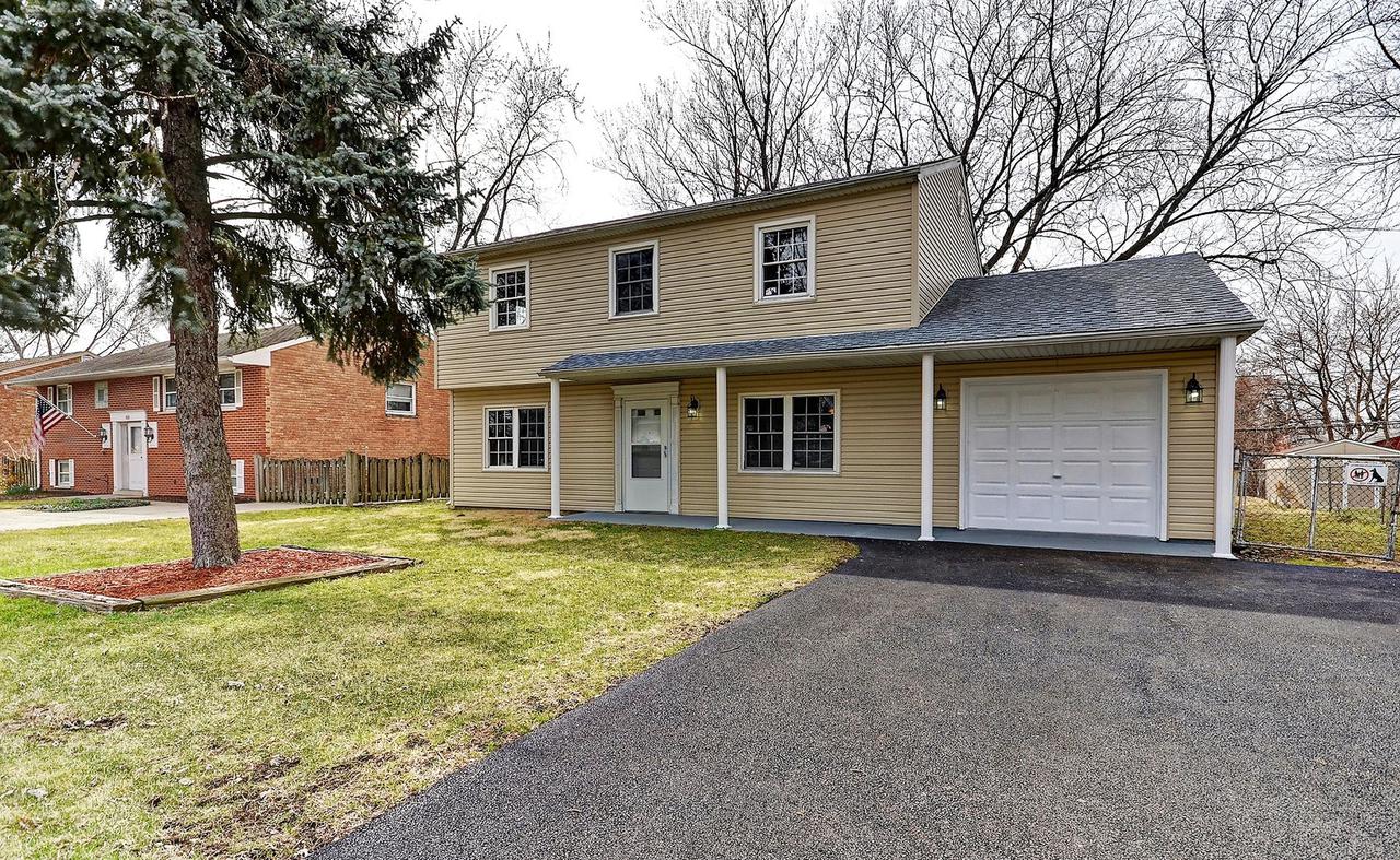 165 Kingston Rd., Bolingbrook, IL 60440