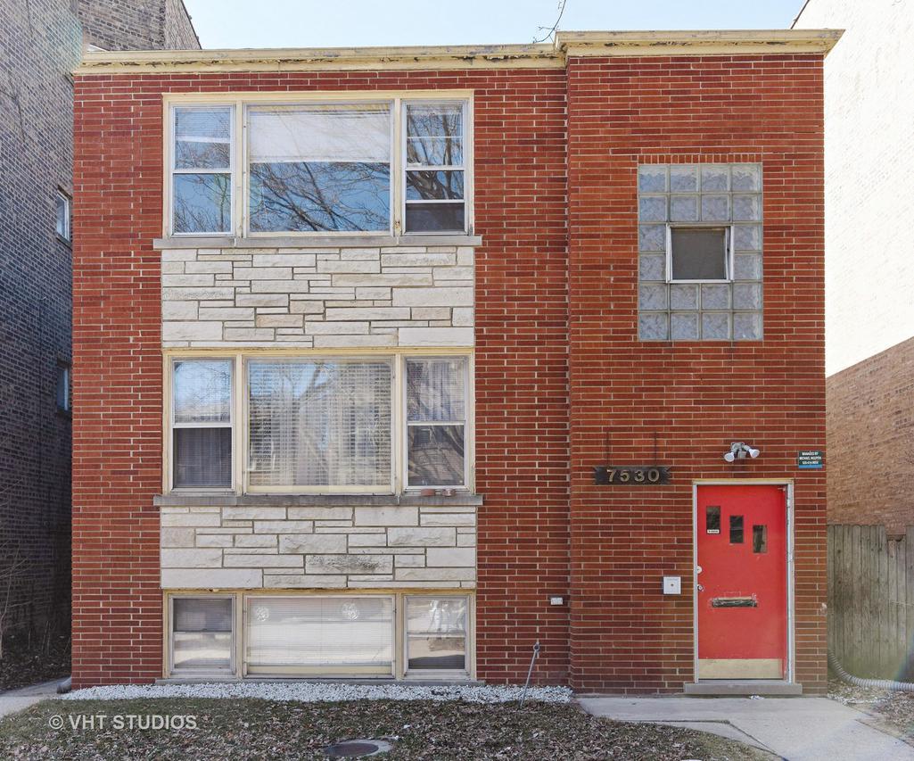 7530 N Oakley Ave., Chicago, IL 60645