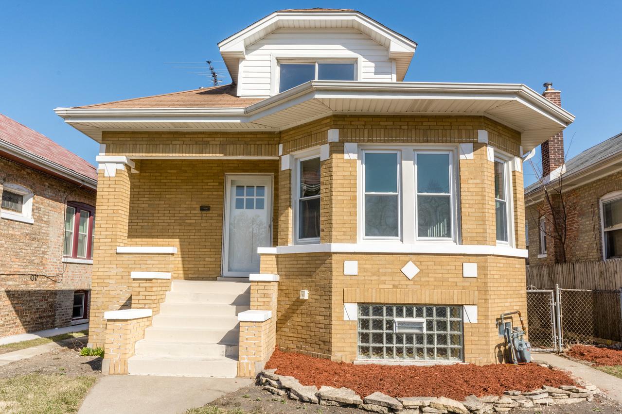 1915 S 12th Ave., Maywood, IL 60153