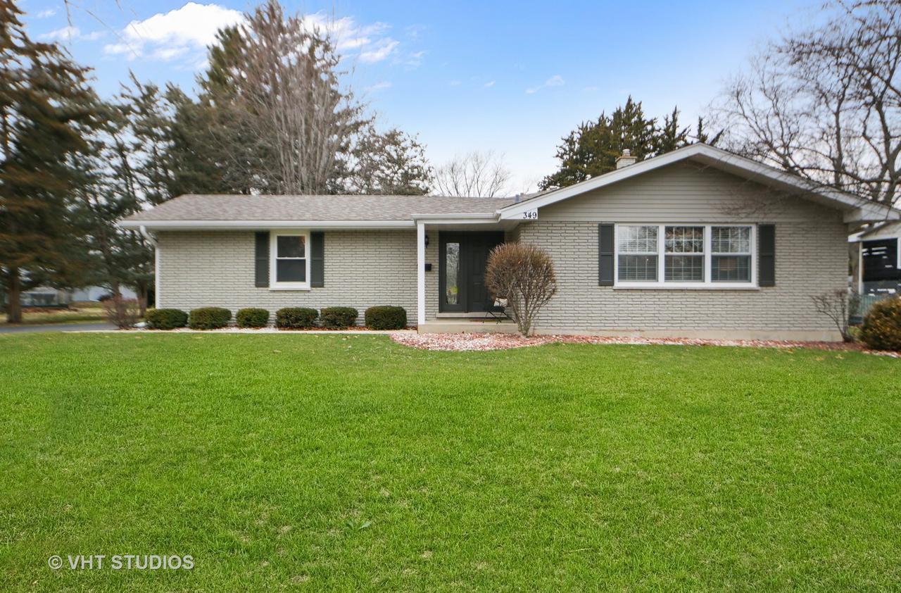 349 Sycamore Dr., Naperville, IL 60540