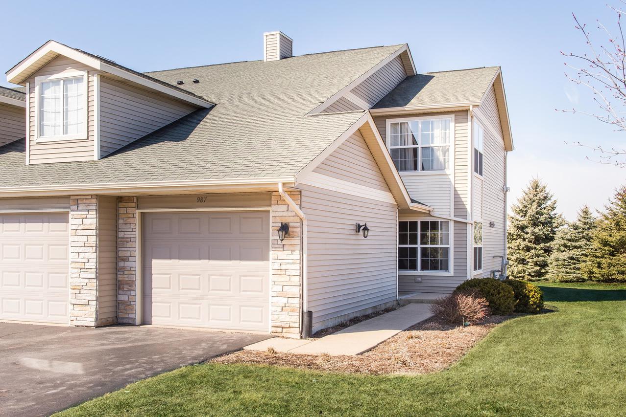 987 Kelly Ln., Sycamore, IL 60178