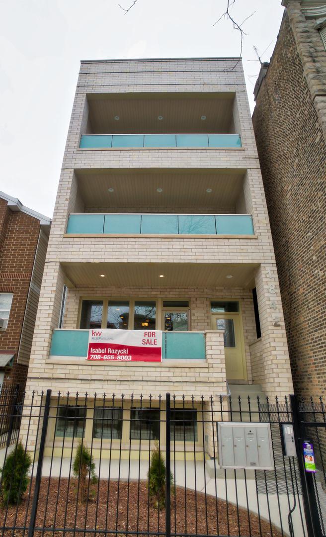 1842 N Kedzie Ave. #1F, Chicago, IL 60647