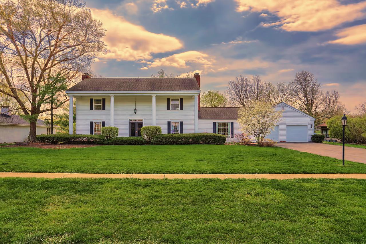 4001 Clubhouse Dr., Champaign, IL 61822