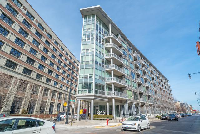 845 N Kingsbury St. #305, Chicago, IL 60610