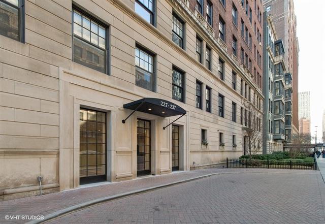 227 E Delaware Pl. #9C, Chicago, IL 60611